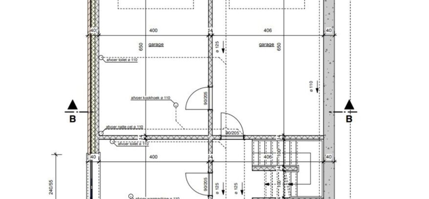 Ben jij op zoek naar een bouwgrond voor een open bebouwing? 

Dan kan dit mooi stuk van 7a28ca  met zuidwestelijke oriëntatie wel eens het jouwe worden! 

Het perceel heeft een straatbreedte van 15 meter en een diepte van circa 49 meter.

De bouwvoorschr