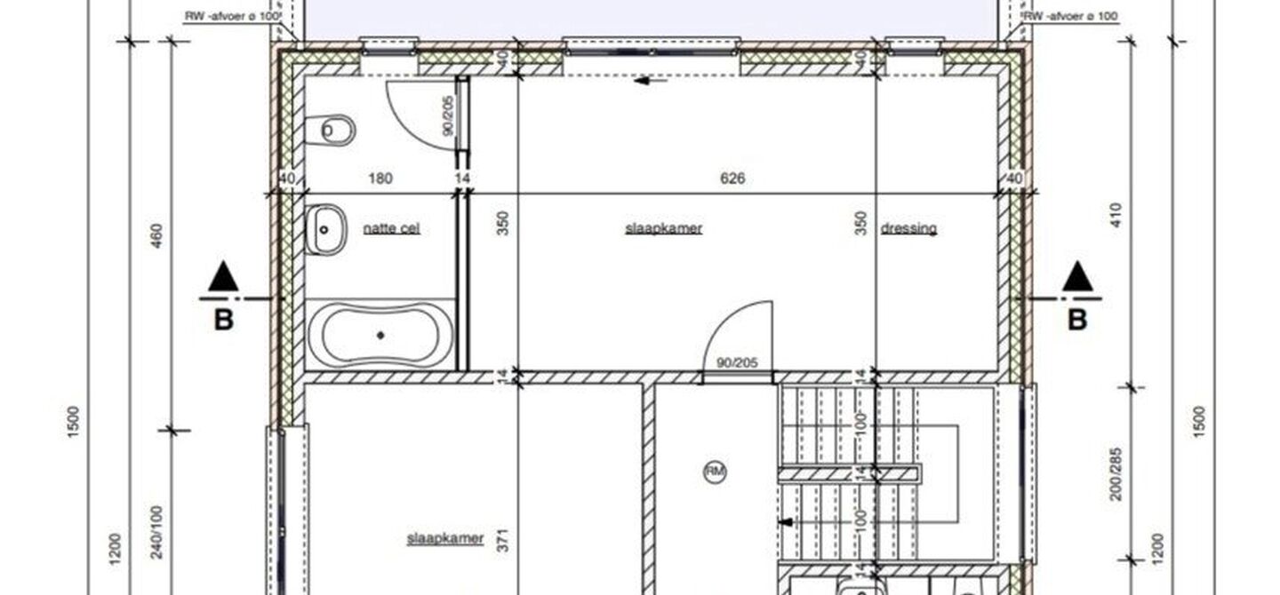 Ben jij op zoek naar een bouwgrond voor een open bebouwing? 

Dan kan dit mooi stuk van 7a28ca  met zuidwestelijke oriëntatie wel eens het jouwe worden! 

Het perceel heeft een straatbreedte van 15 meter en een diepte van circa 49 meter.

De bouwvoorschr