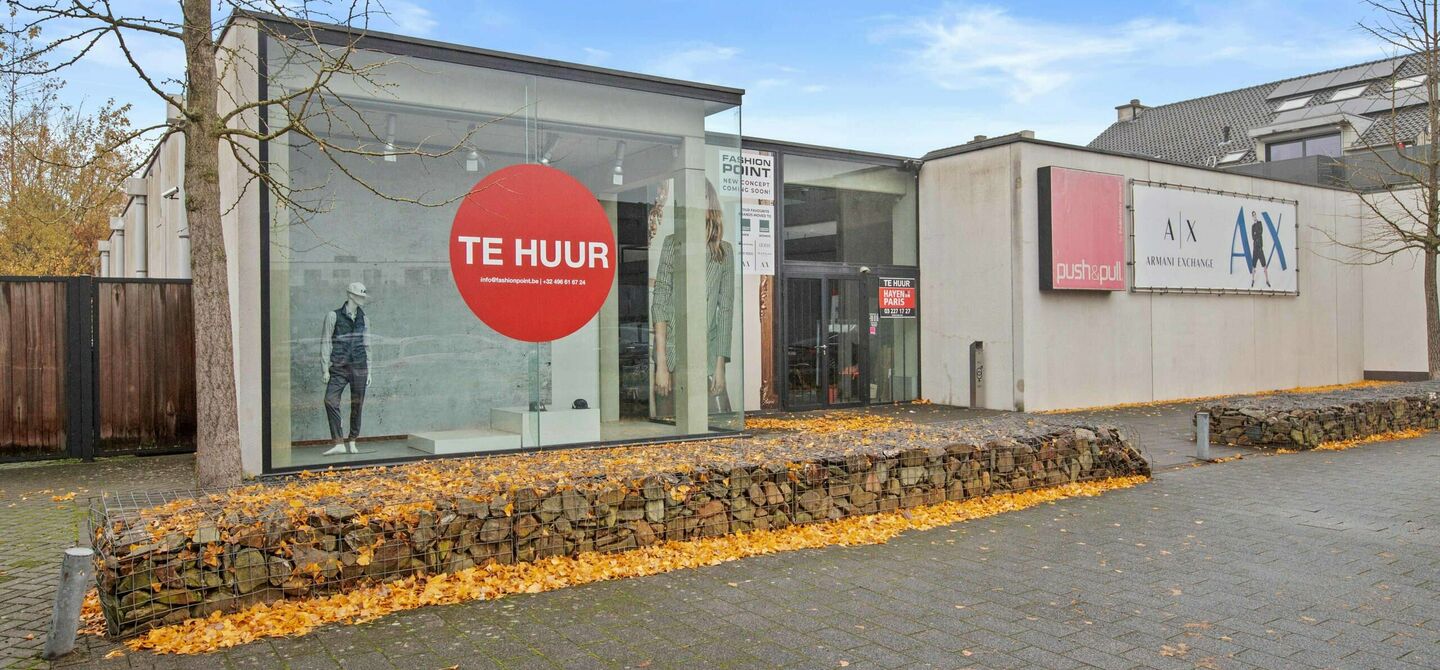 Gebouw voor gemengd gebruik te koop in Maasmechelen