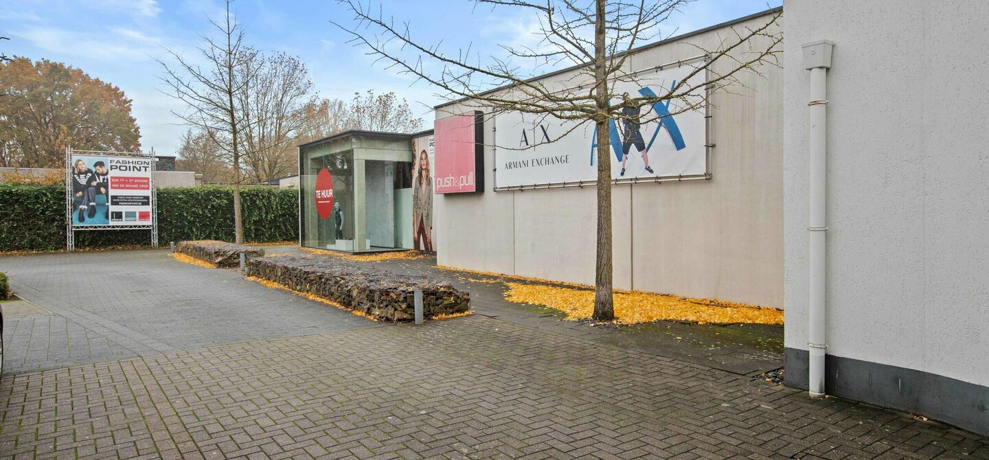 Gebouw voor gemengd gebruik te koop in Maasmechelen