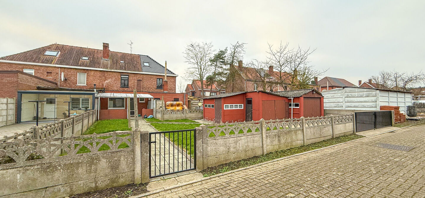 Bij ImmoFusion 7/7 “open huis”: klik op onze 3D-TOUR.
Ervaar vastgoed alsof je er zelf doorloopt!

Stap binnen in deze charmante, volledig opgefriste woning, ideaal gelegen in een rustige woonwijk in Beringen. Met een bewoonbare oppervlakte van 101m²