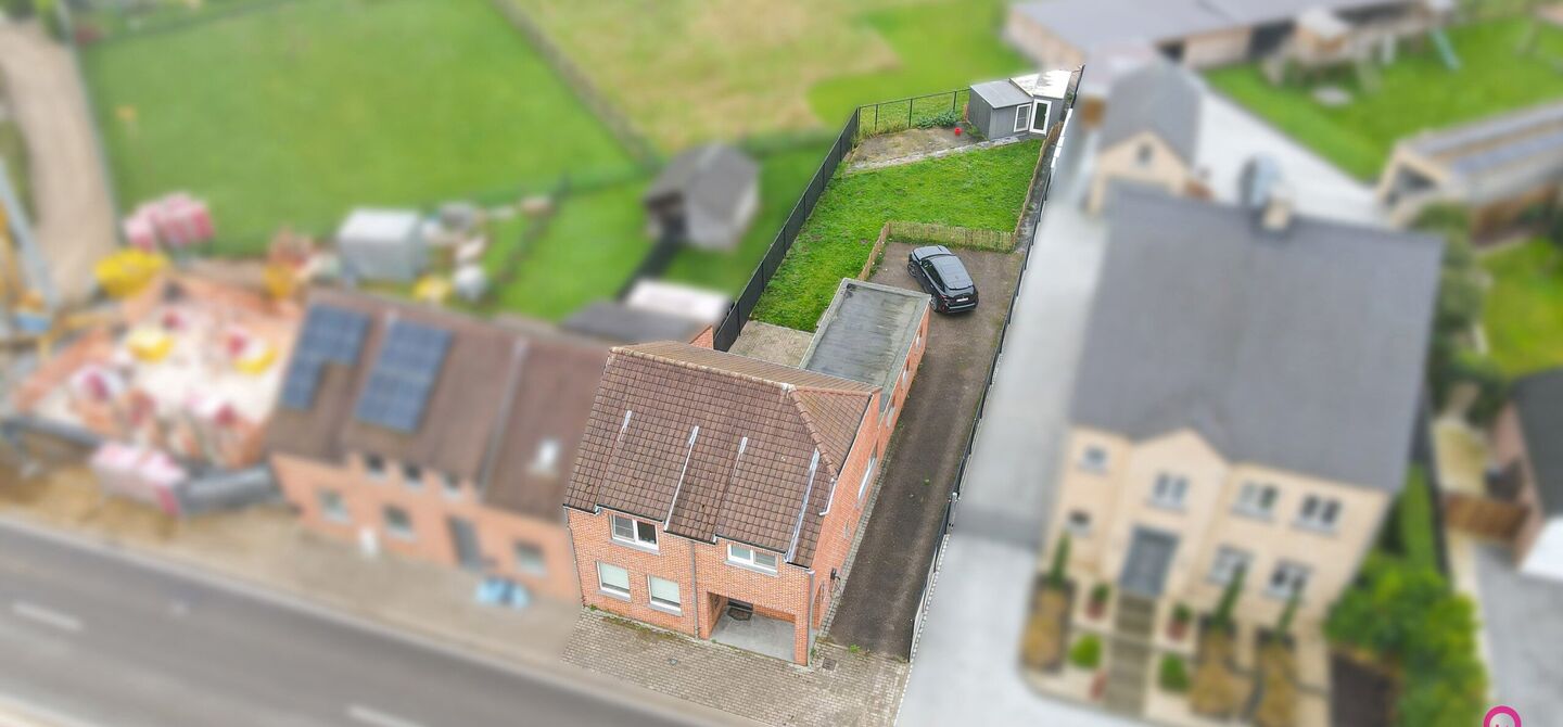 Bij ImmoFusion 7/7 “open huis” : klik op onze 3D-TOUR.
Ervaar vastgoed alsof je er zelf doorloopt!

Ontdek deze prachtige instapklare woning aan de Molemstraat 96 in Lummen, volledig gerenoveerd in 2017 en voorzien van alle comfort. Met een bewoonbare